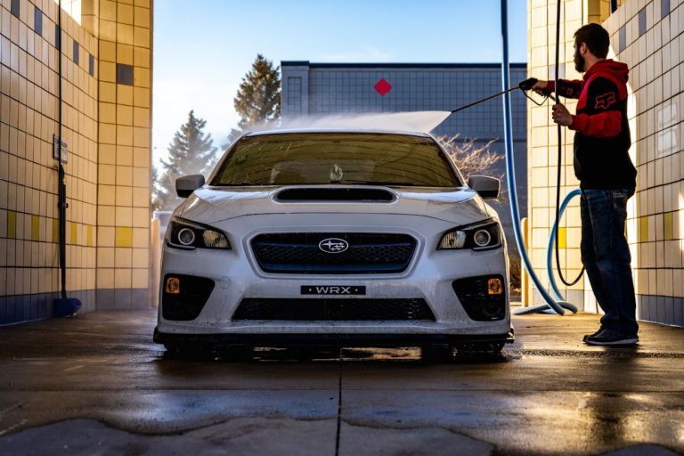 Photo Subaru Outback Wilderness: rugged terrain